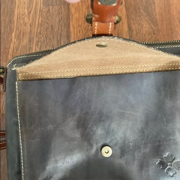 Navy/Gray Flap Leather Handbag Crossbody Medium - Picture 7 of 12